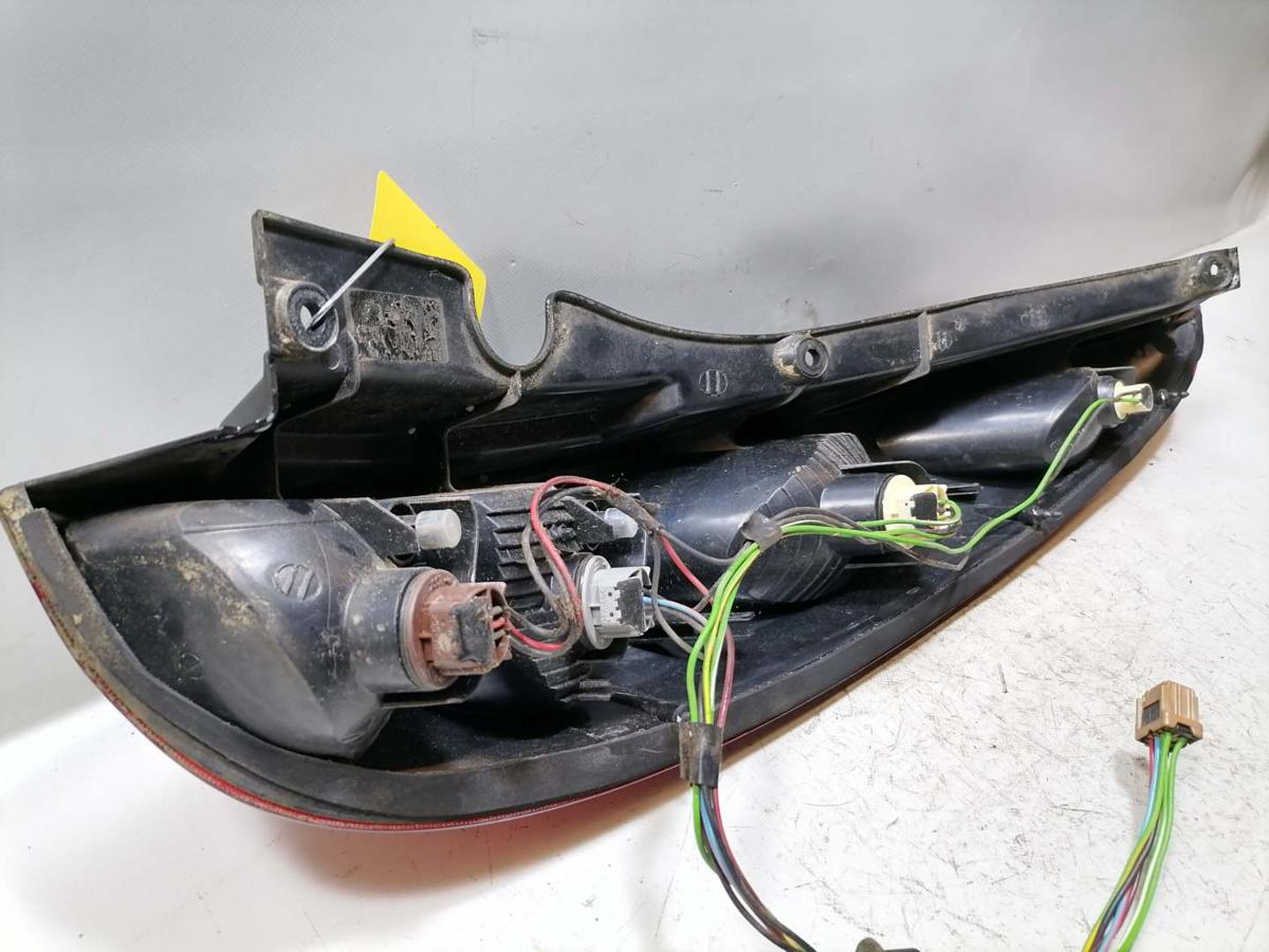 Nissan Almera Tino original R&uuml;cklicht R&uuml;ckleuchte Schlussleuchte links Bj.2003